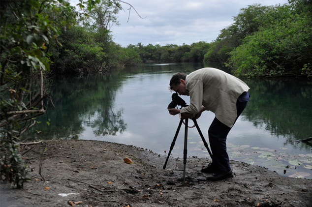 Arroyo Pucte Peten Nicholas taking photos of plants